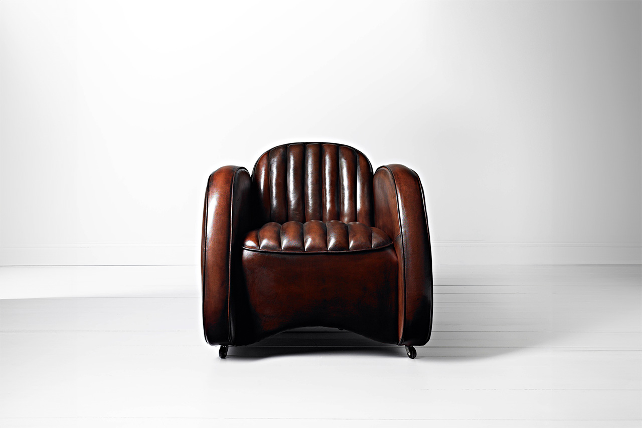 Mustang Hand-coloured Brown Chair