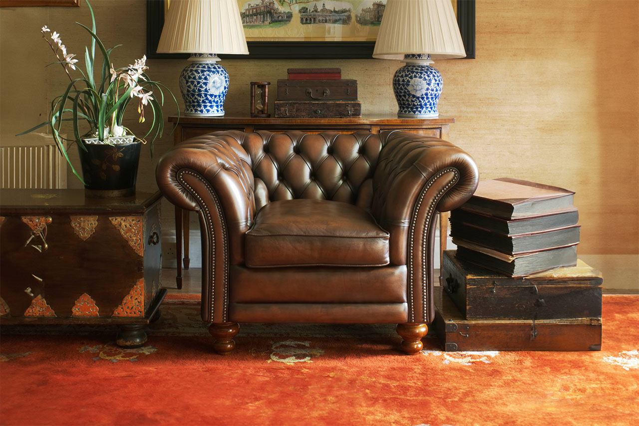 Classic Kingston Brown 3 Seater Antiqued Leather Chair