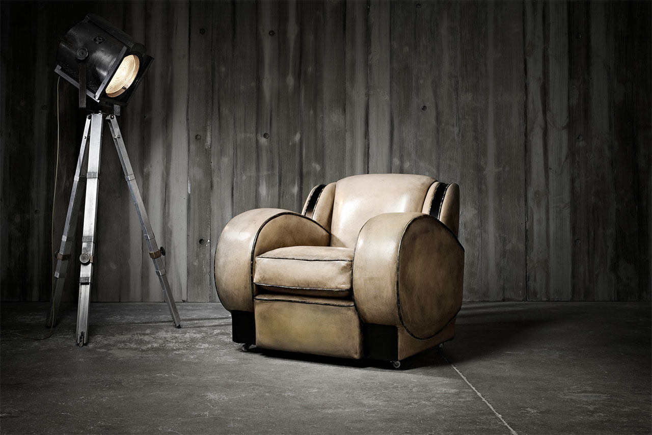 Sillón Club Tank de cuero blanco teñido a mano