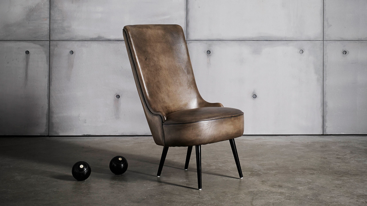 Blower Ledersessel in Slate Brown