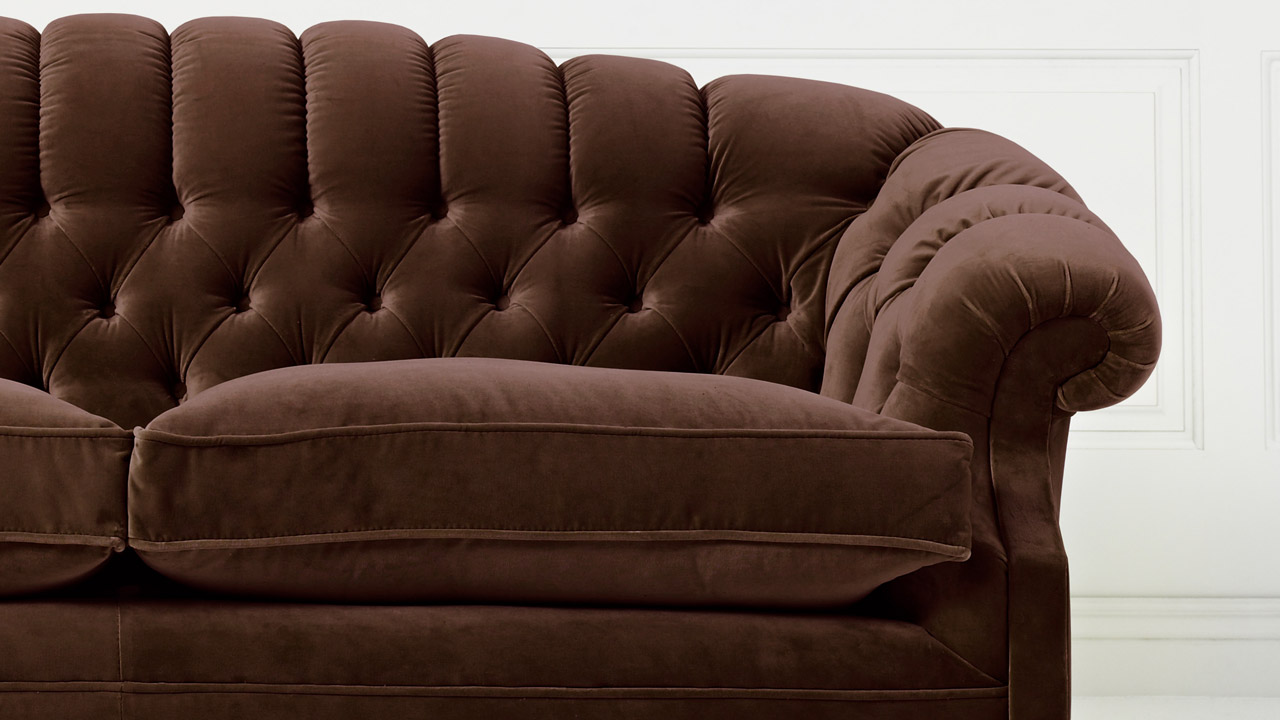 Canapé Chesterfield en velours Bradwell