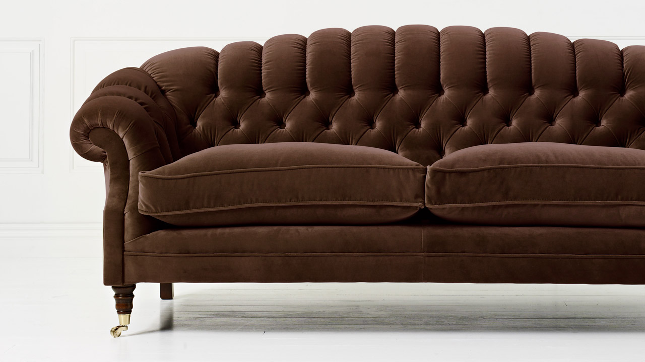 Canapé Chesterfield en velours Bradwell