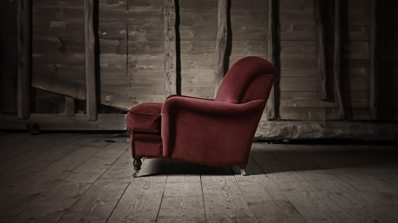 John Bentley Stuhl aus Samt in Aubergine