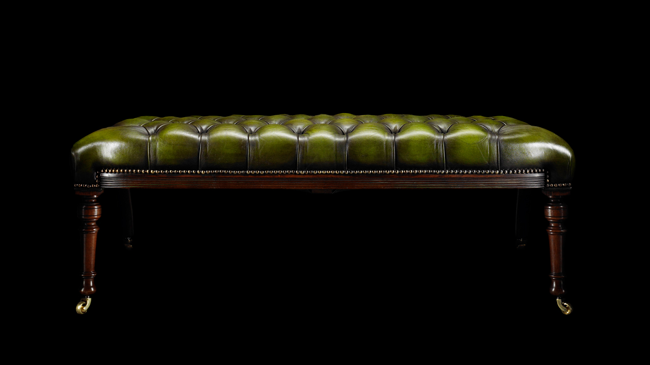 Otomán Chesterfield Love en verde 