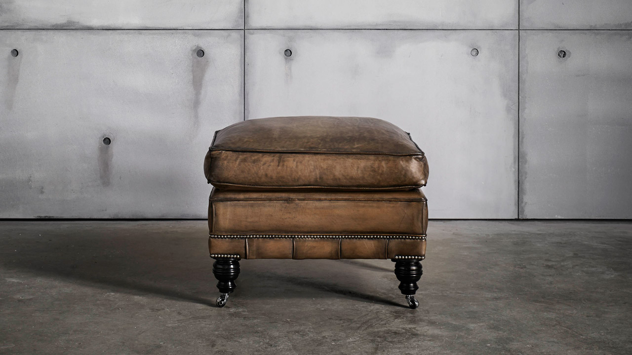 Samuel Johnson Modularer Chesterfield-Hocker