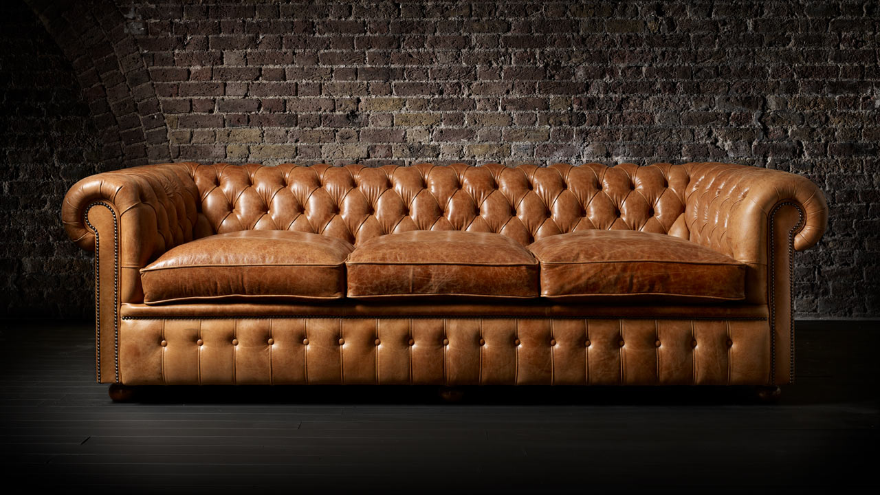 William Chesterfield-Sofa