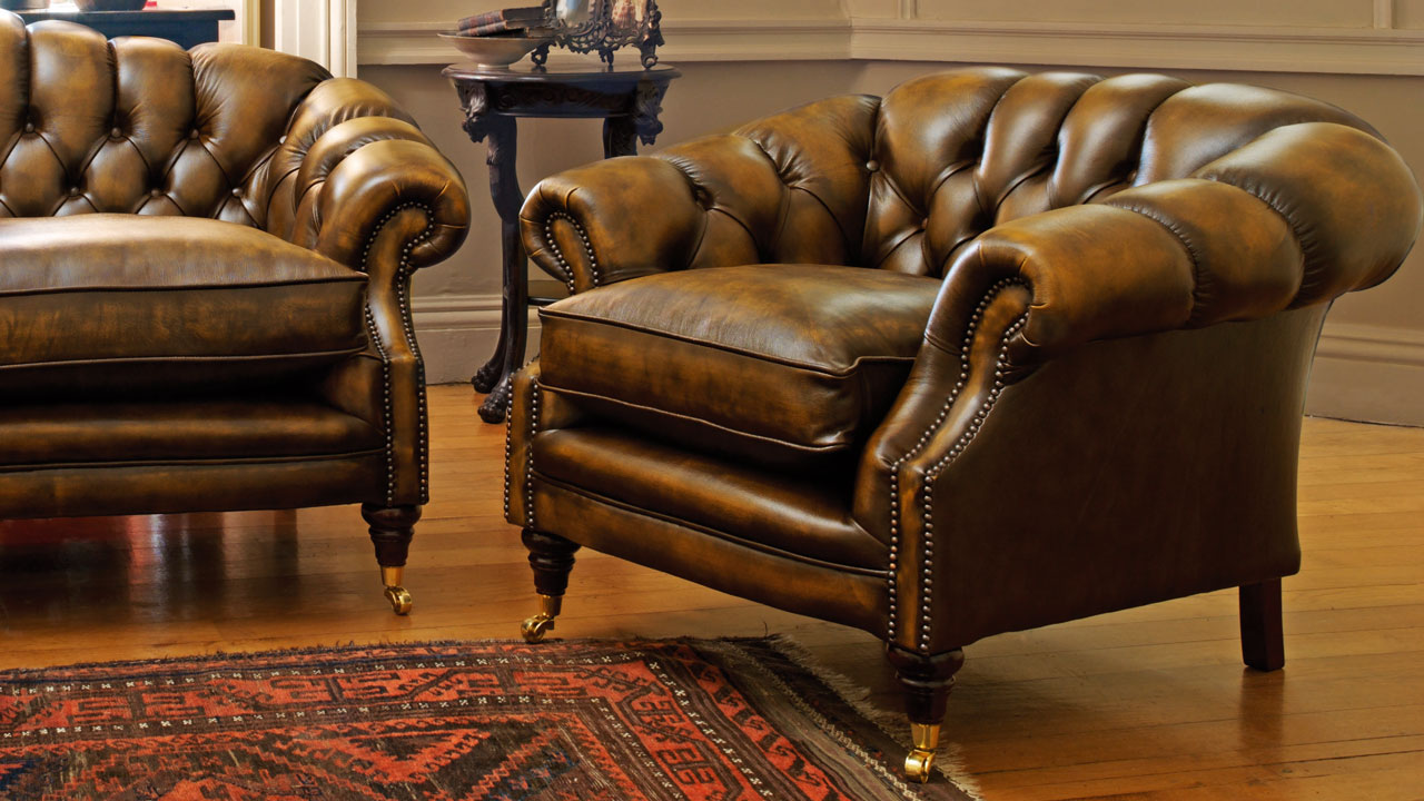 Sillón Chesterfield Bradwell Antiqued Gold