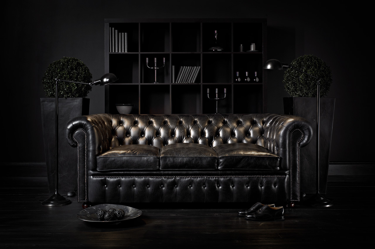 William 3 Seater Saddle Leather Black Chesterfield sofa