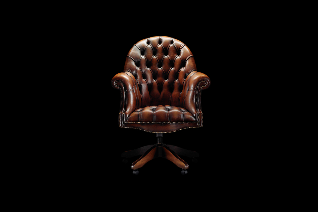 EarlHand-Coloured Brown Leather Chair