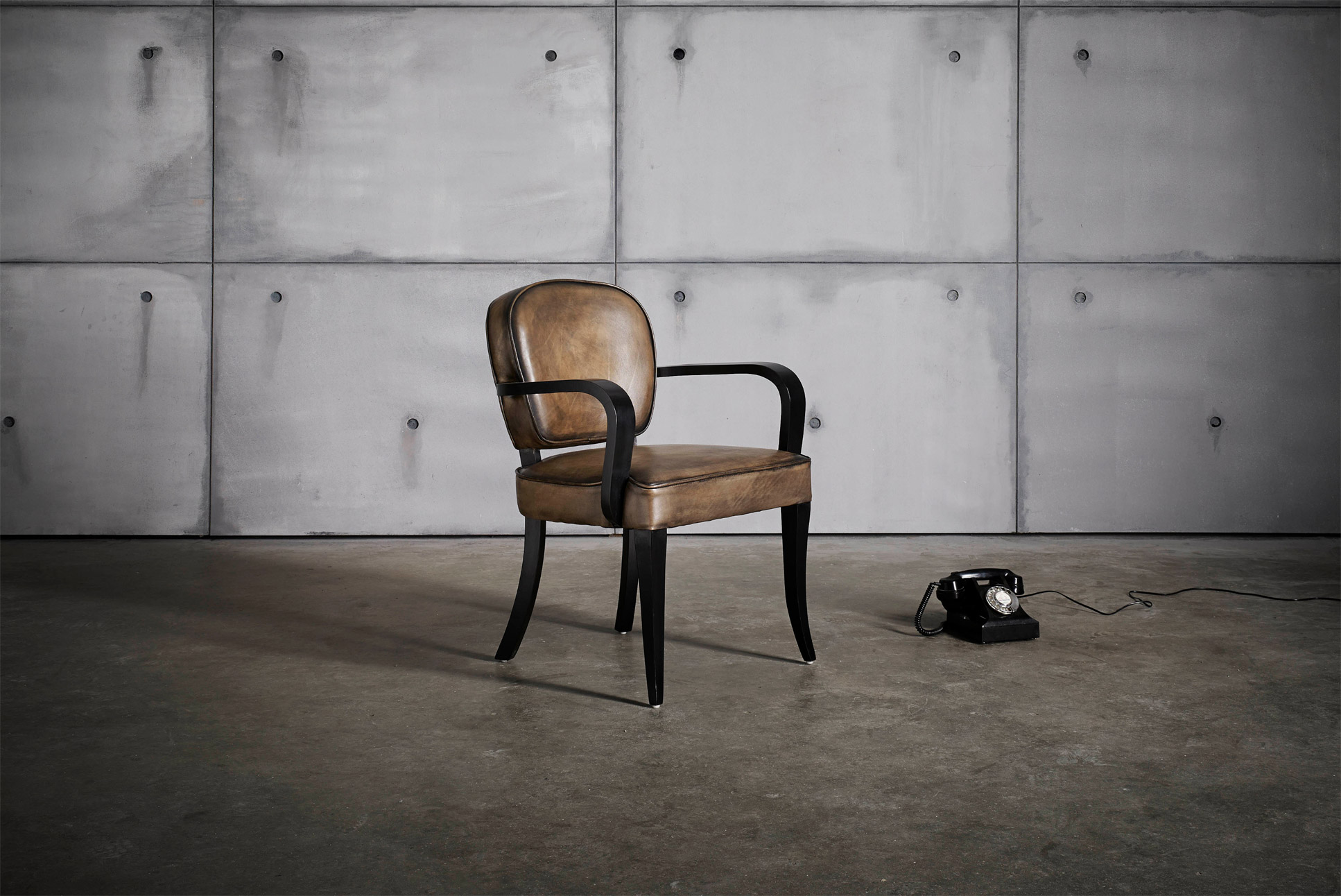 Bridge leather dinning chair